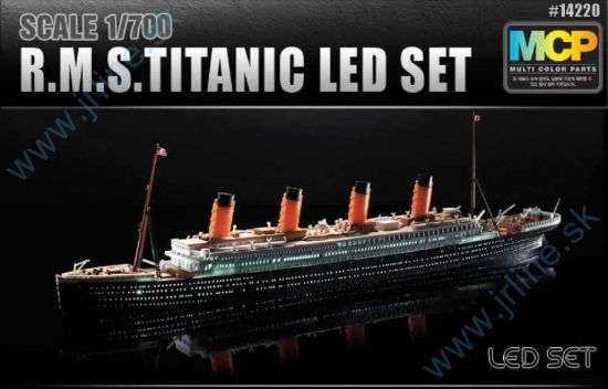 Obrázok pre 7/14220 RMS TITANIC + LED set* 1÷700