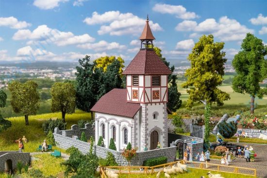 Obrázok pre 49/130679 Kostol s cintorínom